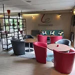 Campanile Versailles Hotel 3*