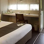 Campanile Versailles Hotel