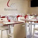 Campanile Versailles Hotel