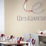 Hotel Campanile Versailles 3*