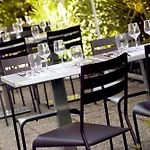 Campanile Versailles Hotel 3*