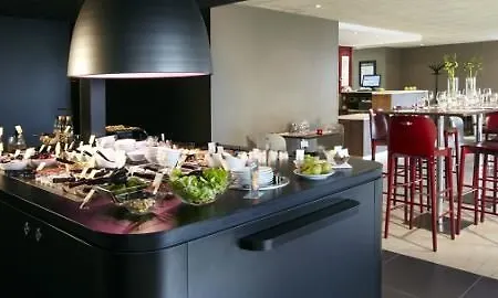 Hotel Campanile Versailles Buc