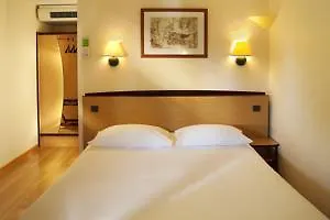 Campanile Versailles Buc Hotel