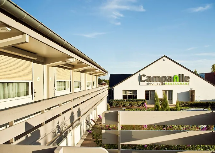 Campanile Versailles Hotel 3*