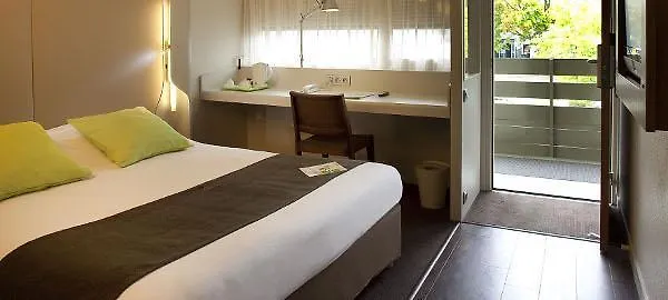 Campanile Versailles Hotel