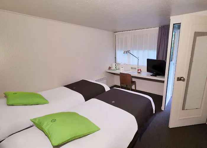 Campanile Versailles Hotel